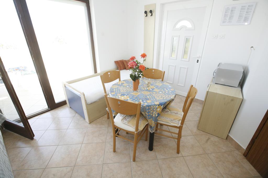 Apartments Roza Miškovići Extérieur photo